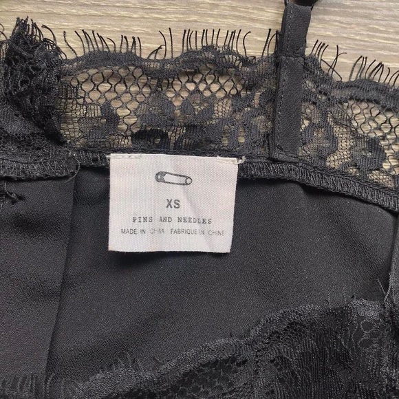 Satin and Lace Top - Picture 3 of 4